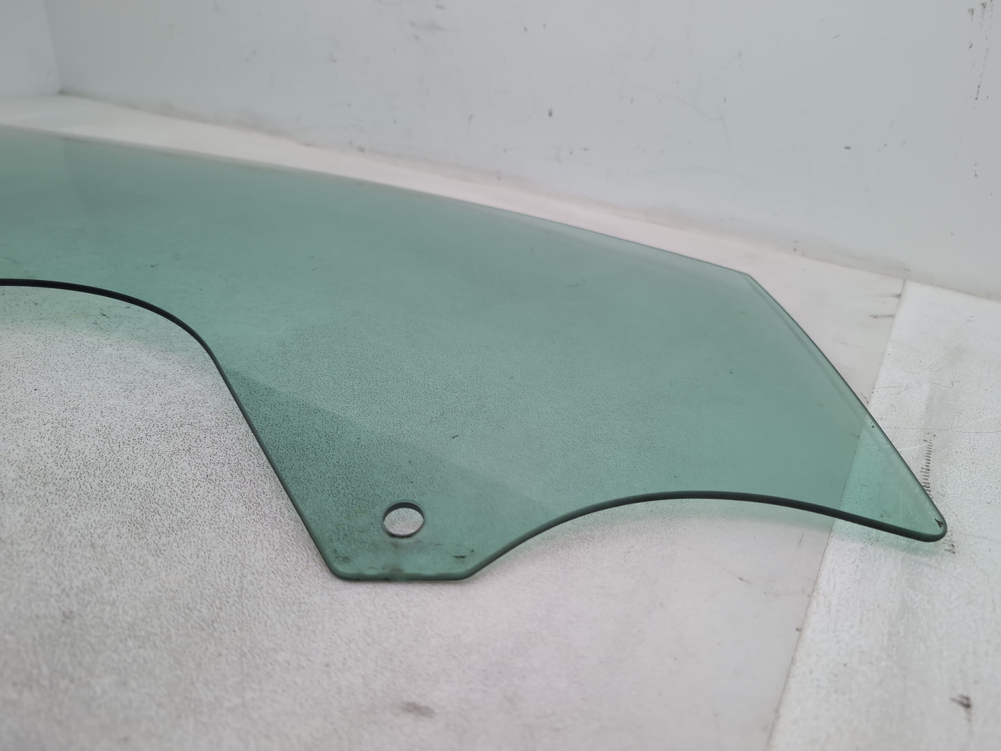 Door Glass Front RH 6