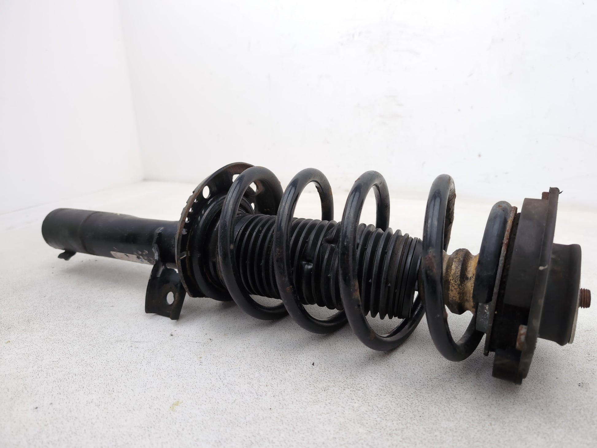 Shock Absorber Front RH 6