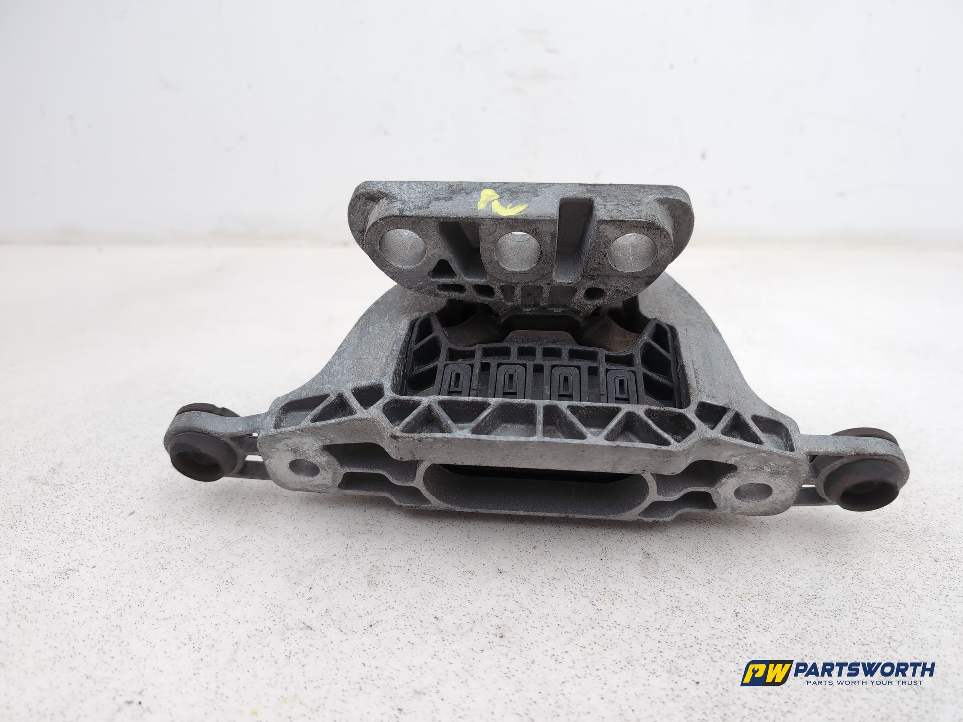 Engine Mounting RH 6