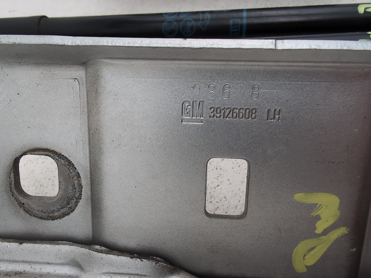 Bonnet Hinges 6