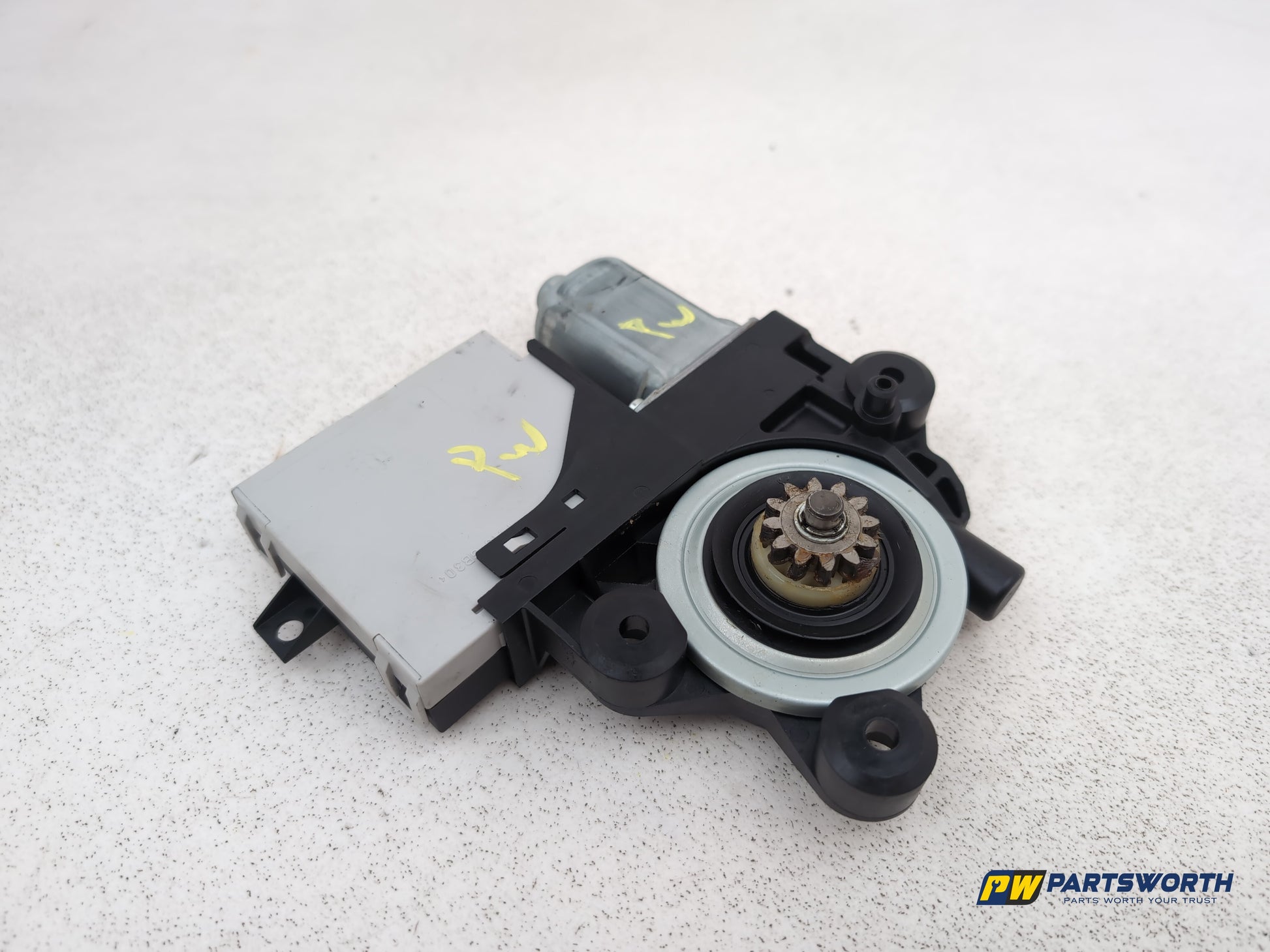 Door Rear Window Regulator RH 6