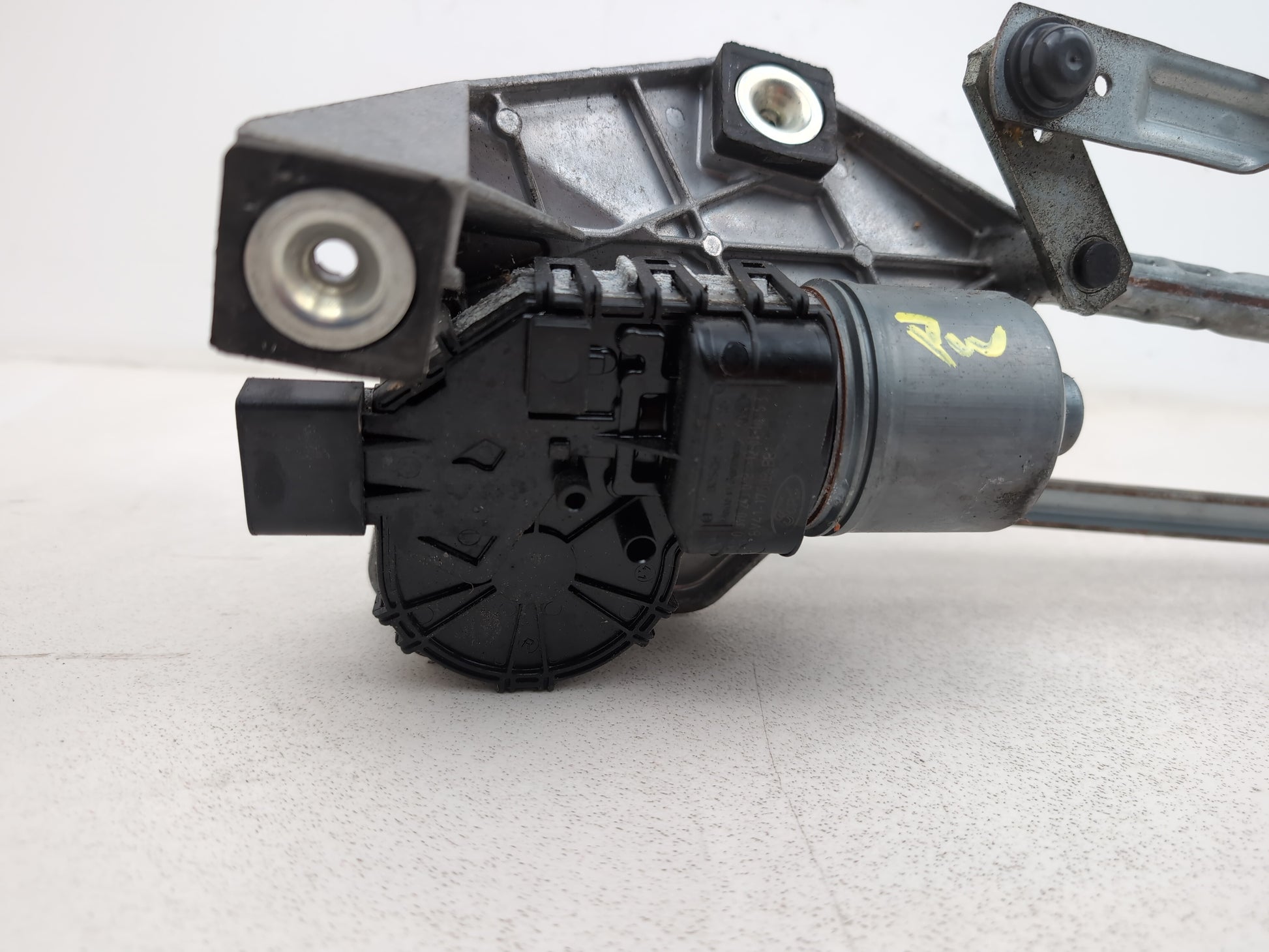 Front Wiper Motor & Mechanism / Linkage 6