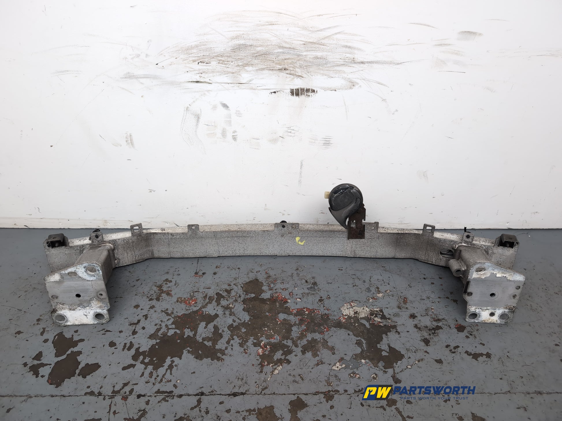 Renault Megane Expression Vvt 110 Bumper Front Reinforcement 2008-2015 - photo 2