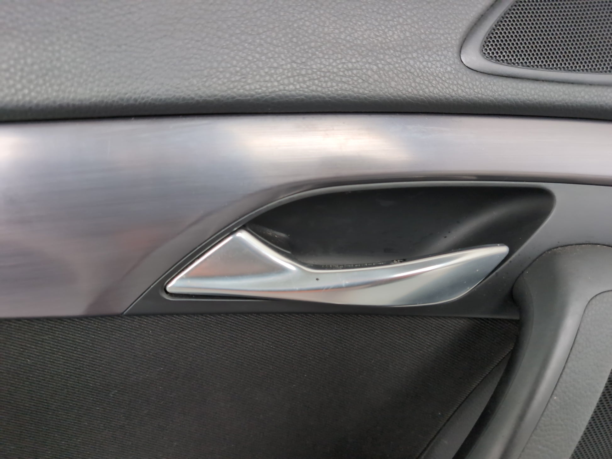 Door Front LH 12