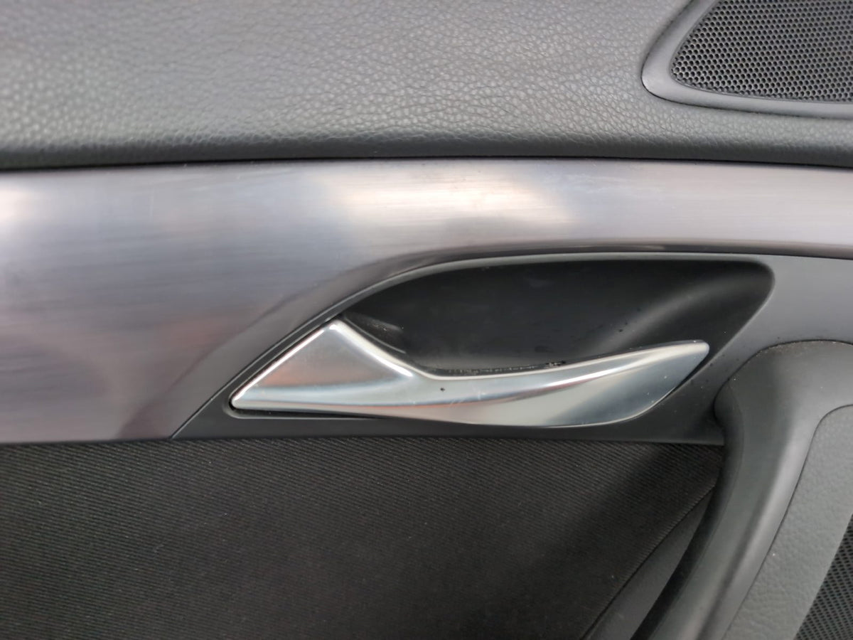 Door Front LH 12
