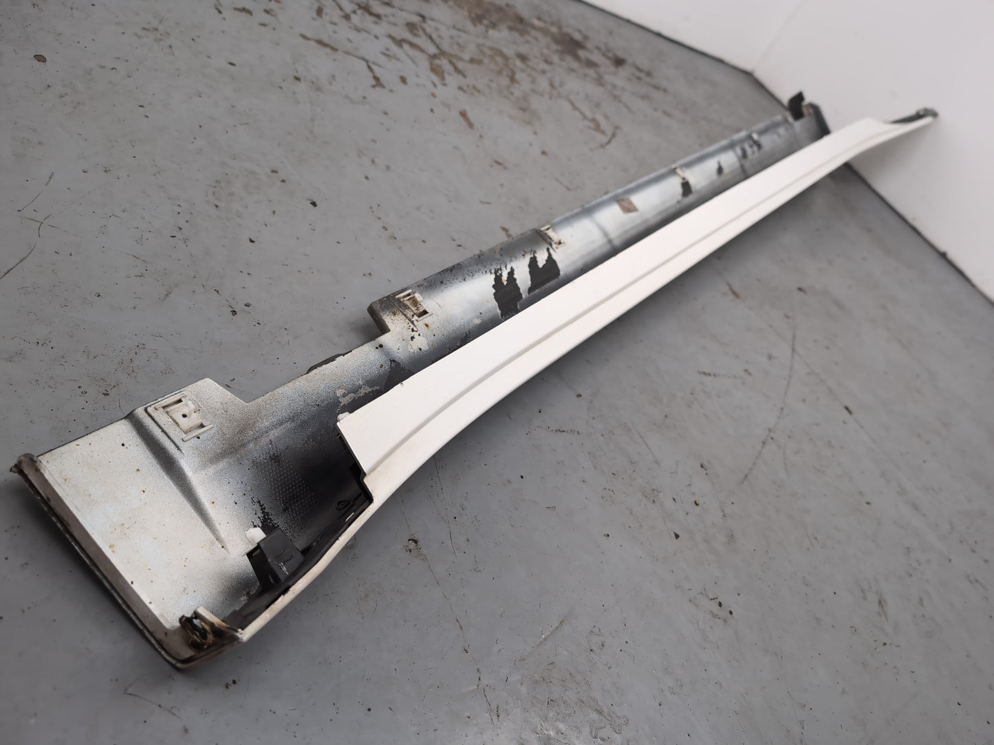 Hyundai I40 Style Crdi Side Skirt Lh White Crystal Pearl Pw6 2011-2019 Scratches - photo 6