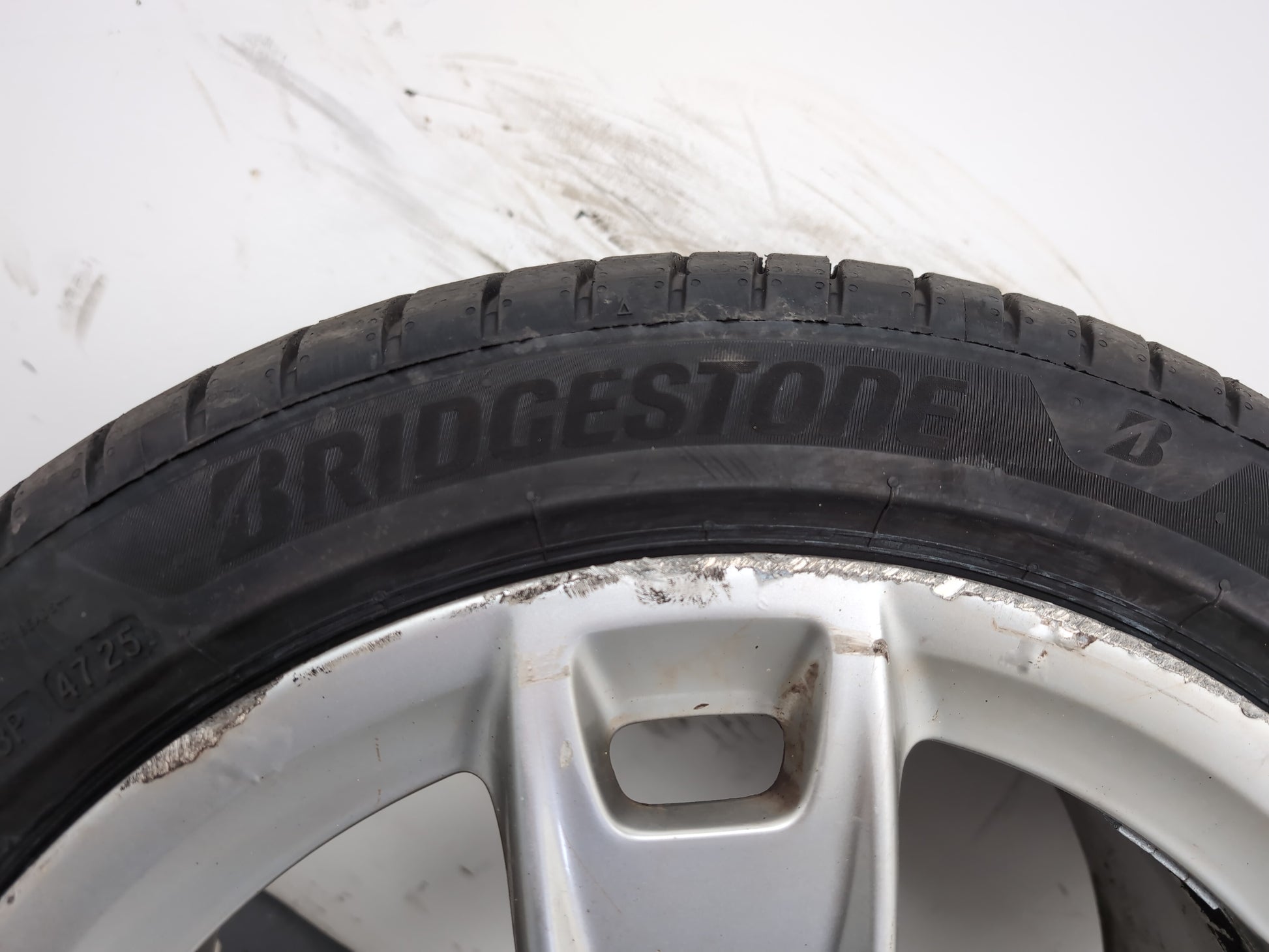 Audi A3 Sport Tfsi Wheel With Tyre 225/45 R17 8p0601025bl - photo 6