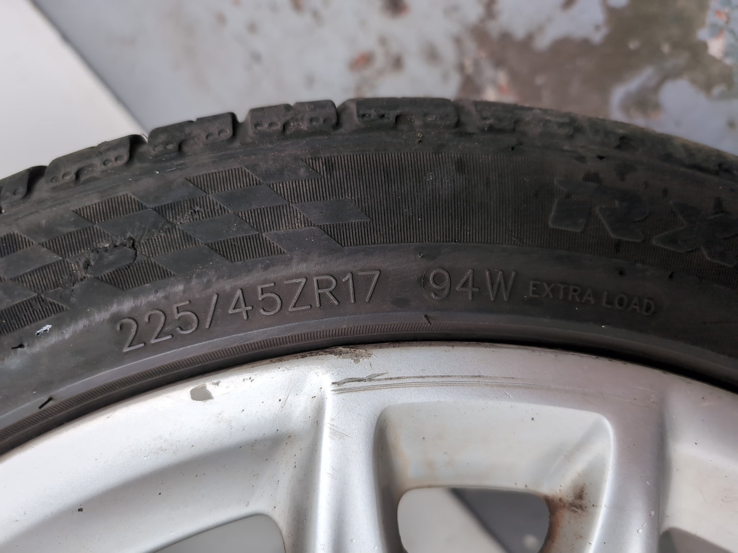Audi A3 Sport Tfsi Wheel With Tyre 225/45 R17 8p0601025bl - photo 6