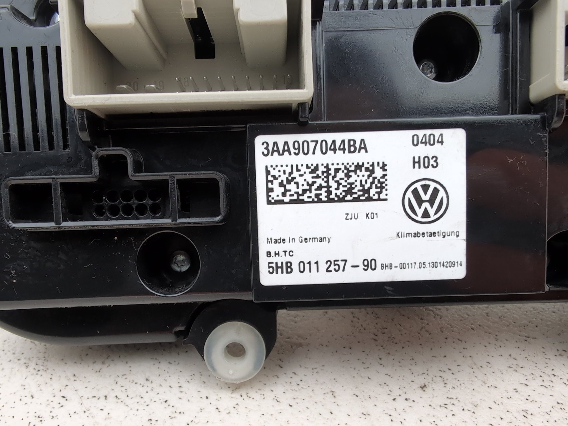 Volkswagen Passat Highline Tdi Heater Climate Control Panel 5hb011257 2010-2014 - photo 6