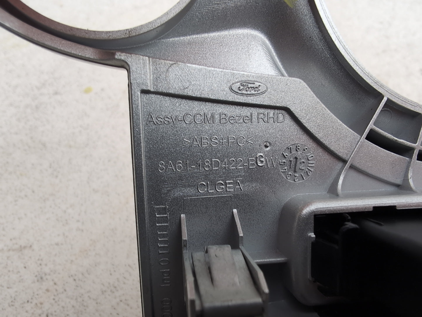 Ford Fiesta Zetec Centre Console Heater Control Surround Silver 8a6118d422bgw - photo 6