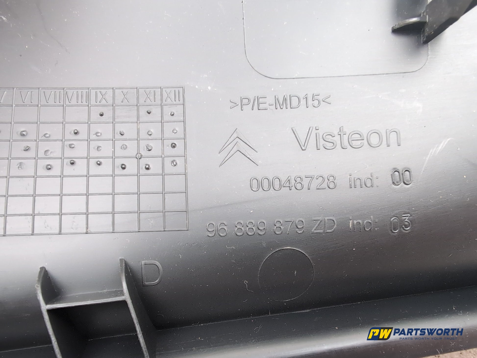 Citroen C4 Vtr+ Hdi Front Driver Right Side Dashboard End Trim Cover 96889879 - photo 6