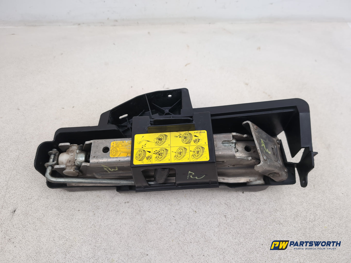 Audi A6 C6 Lifting Jack Car Tool Emergency Wheel Lift 4f0011031 - photo 6