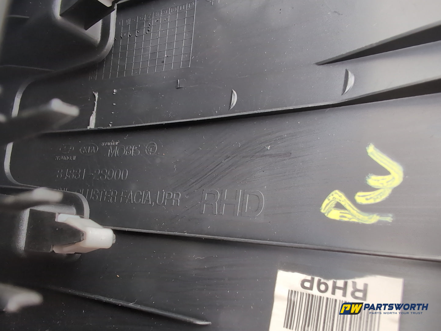 Hyundai Ix35 Style 2wd Crdi 134 Instrument Cluster Surround 843312s000 2009-2015 - photo 6