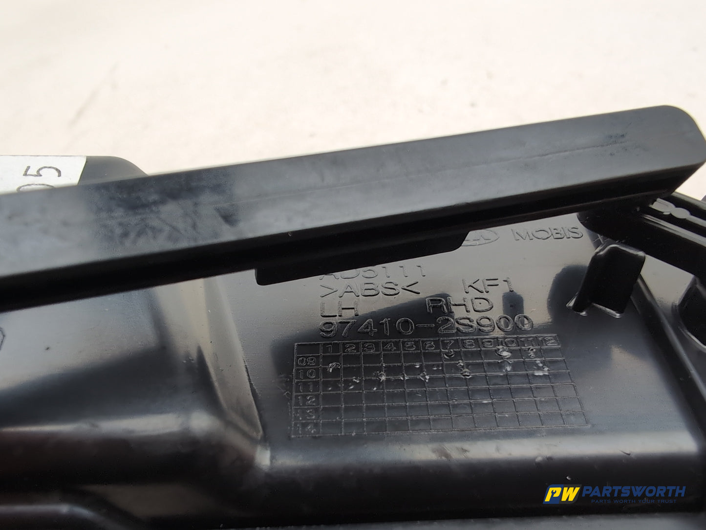Hyundai Ix35 Style 2wd Air Vent Grille Centre Left Passenger Side 974102s900 - photo 6
