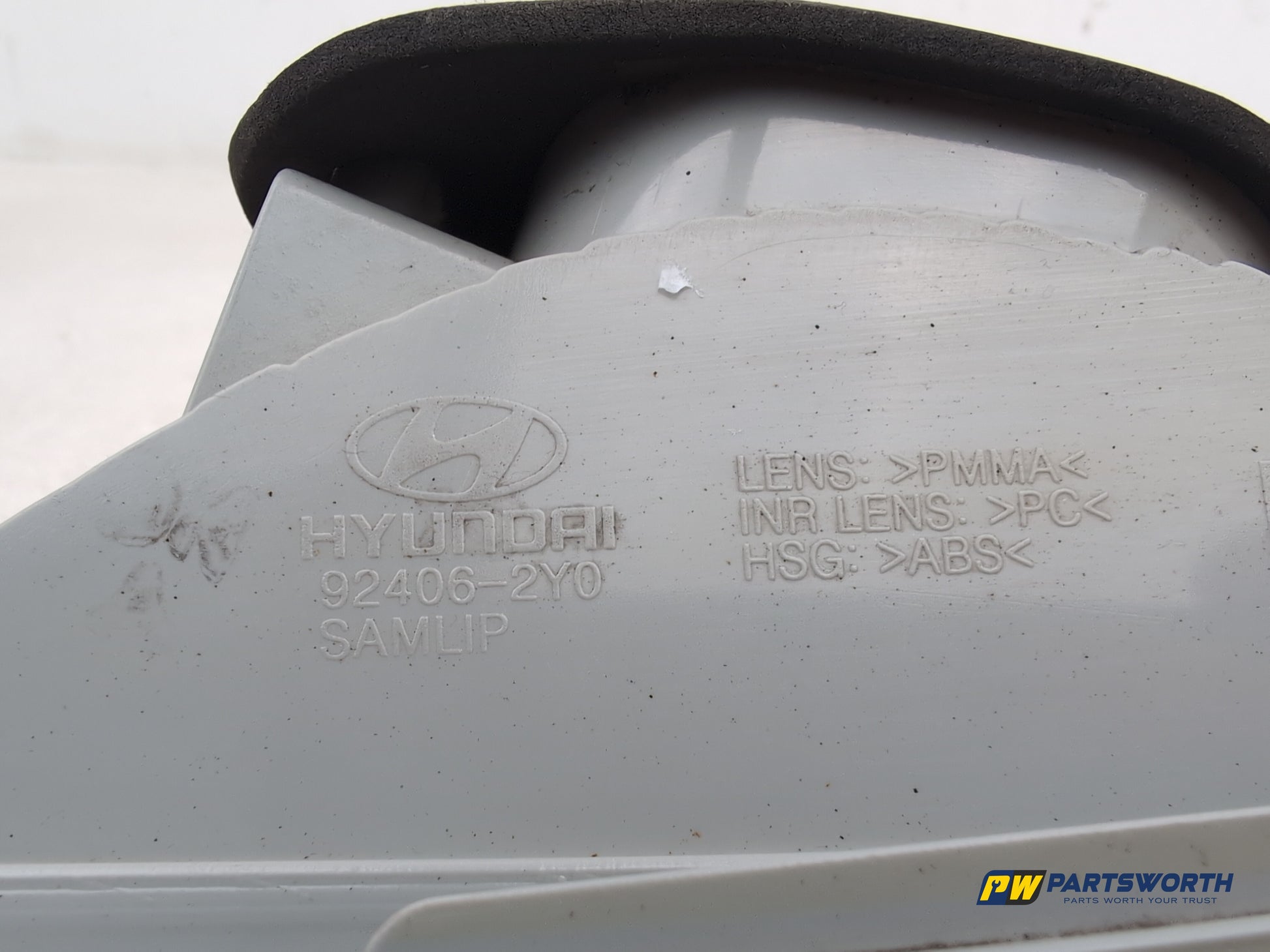 Hyundai Ix35 Style 2wd Crdi 134 Lamp Assembly Rear Inner Rh Driver Side 924062y0 - photo 6