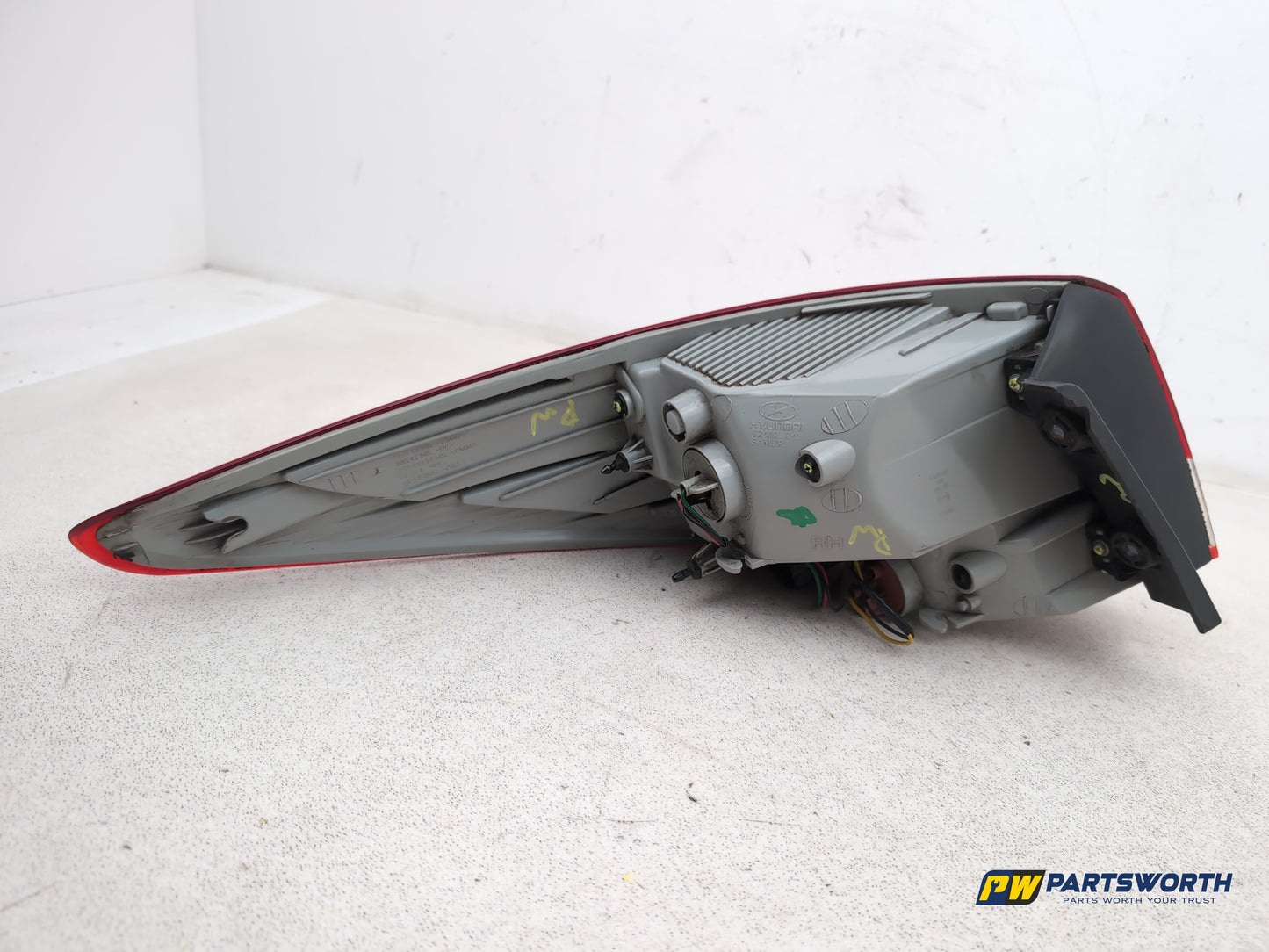 Hyundai Ix35 Style 2wd Crdi 134 Lamp Assembly Rear Rh Driver Side 924022y0 - photo 6