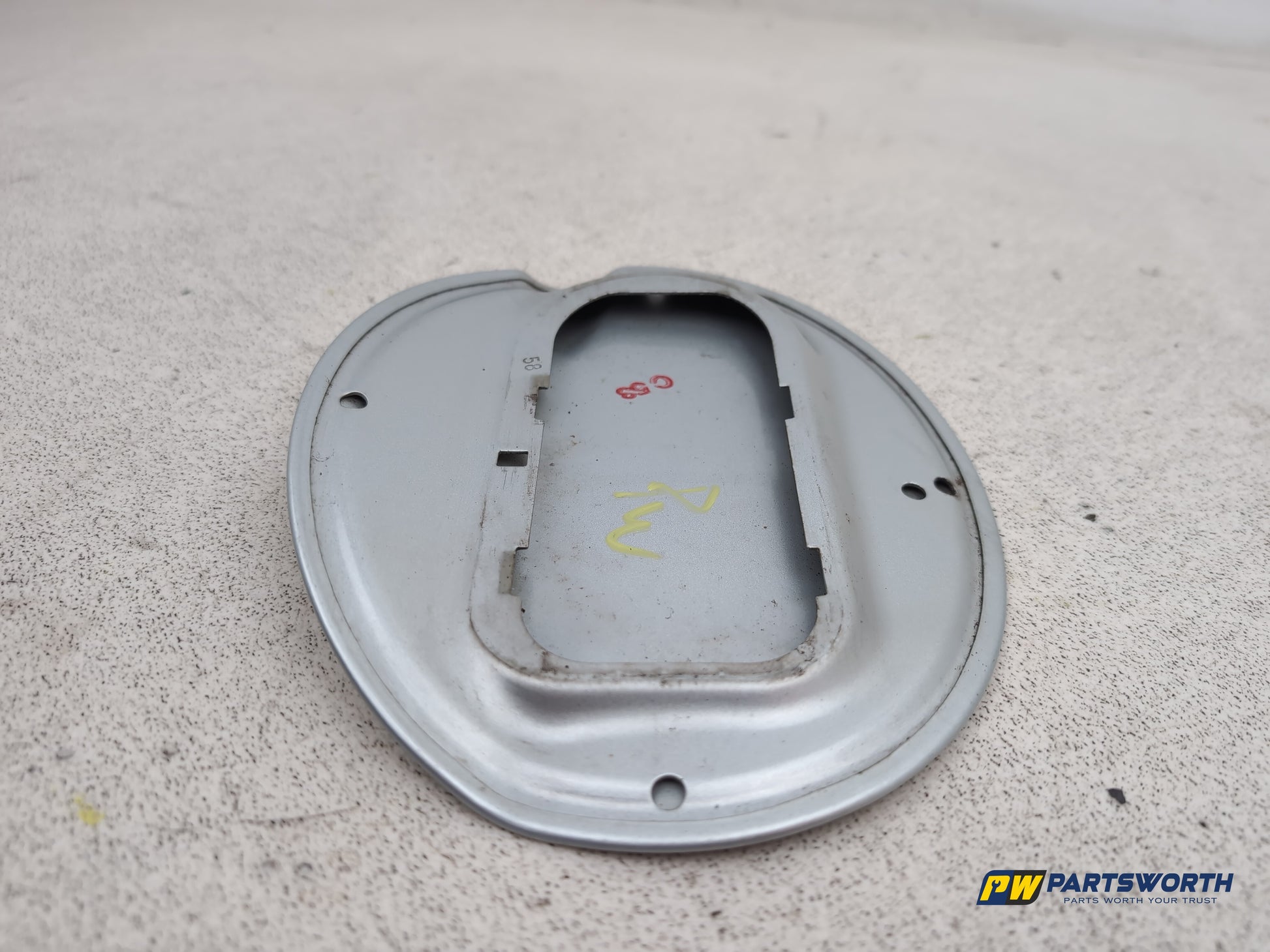 Bmw 118d M Sport Fuel Filler Flap 2007-2013 - photo 6