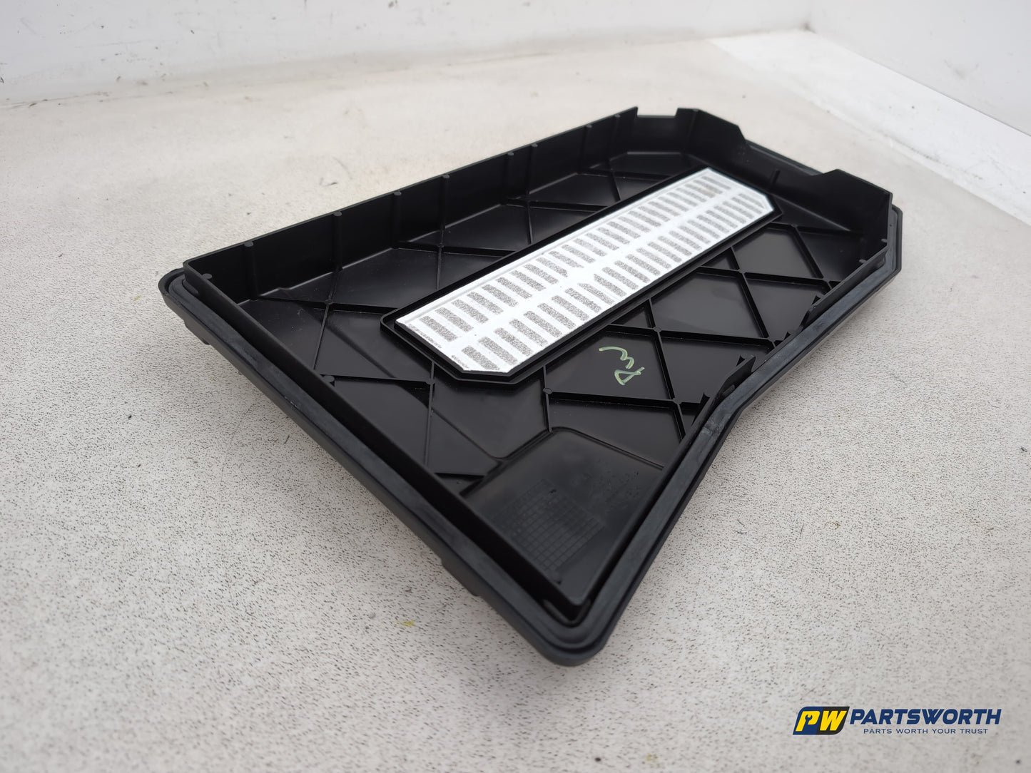 Porsche Cayenne Tiptronic S Battery Cover 7l0864643 2003-2010 - photo 6