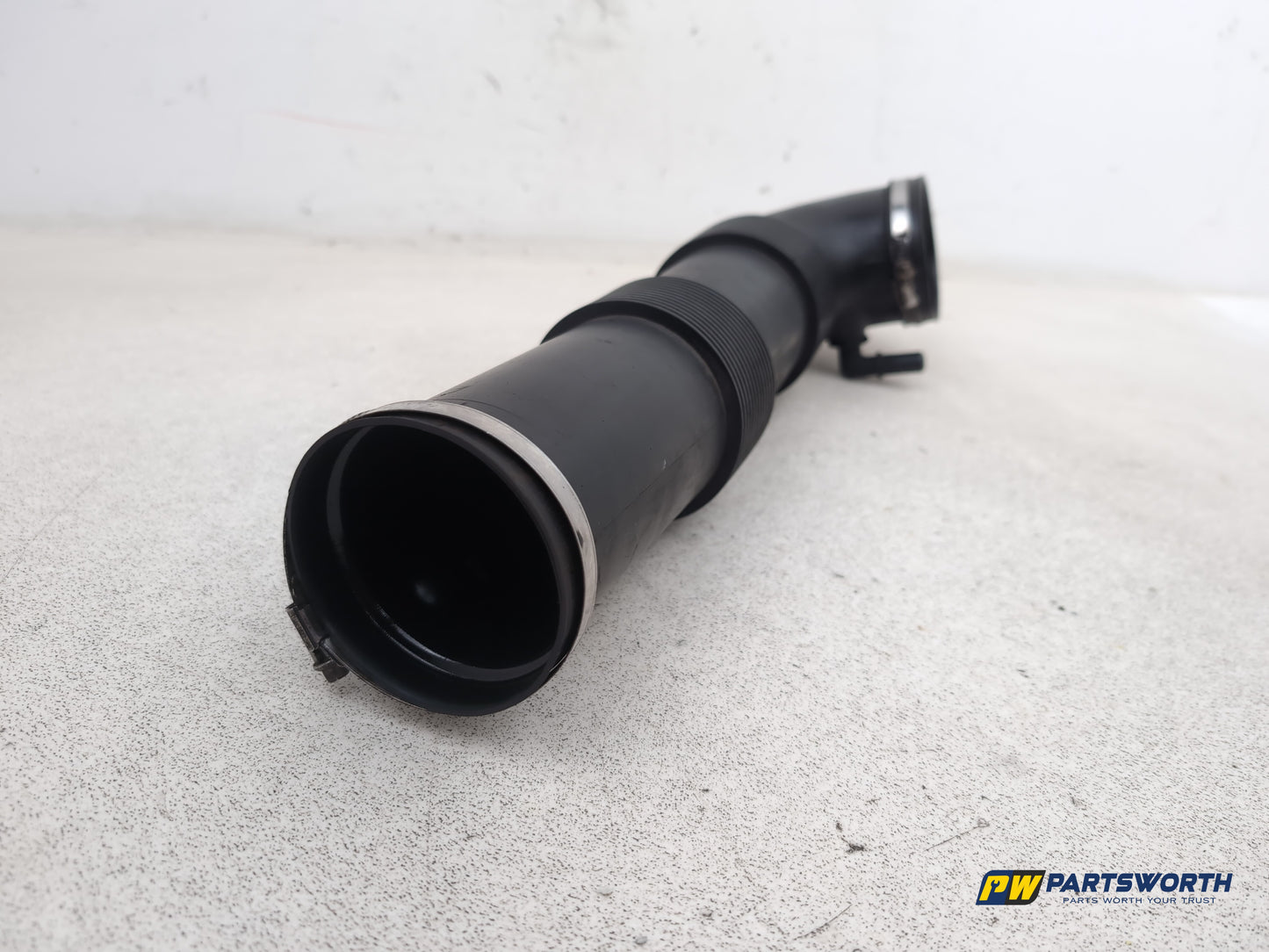 Porsche Cayenne Tiptronic S Petrol Air Intake Hose Pipe 7l5128684 2003-2010 - photo 6
