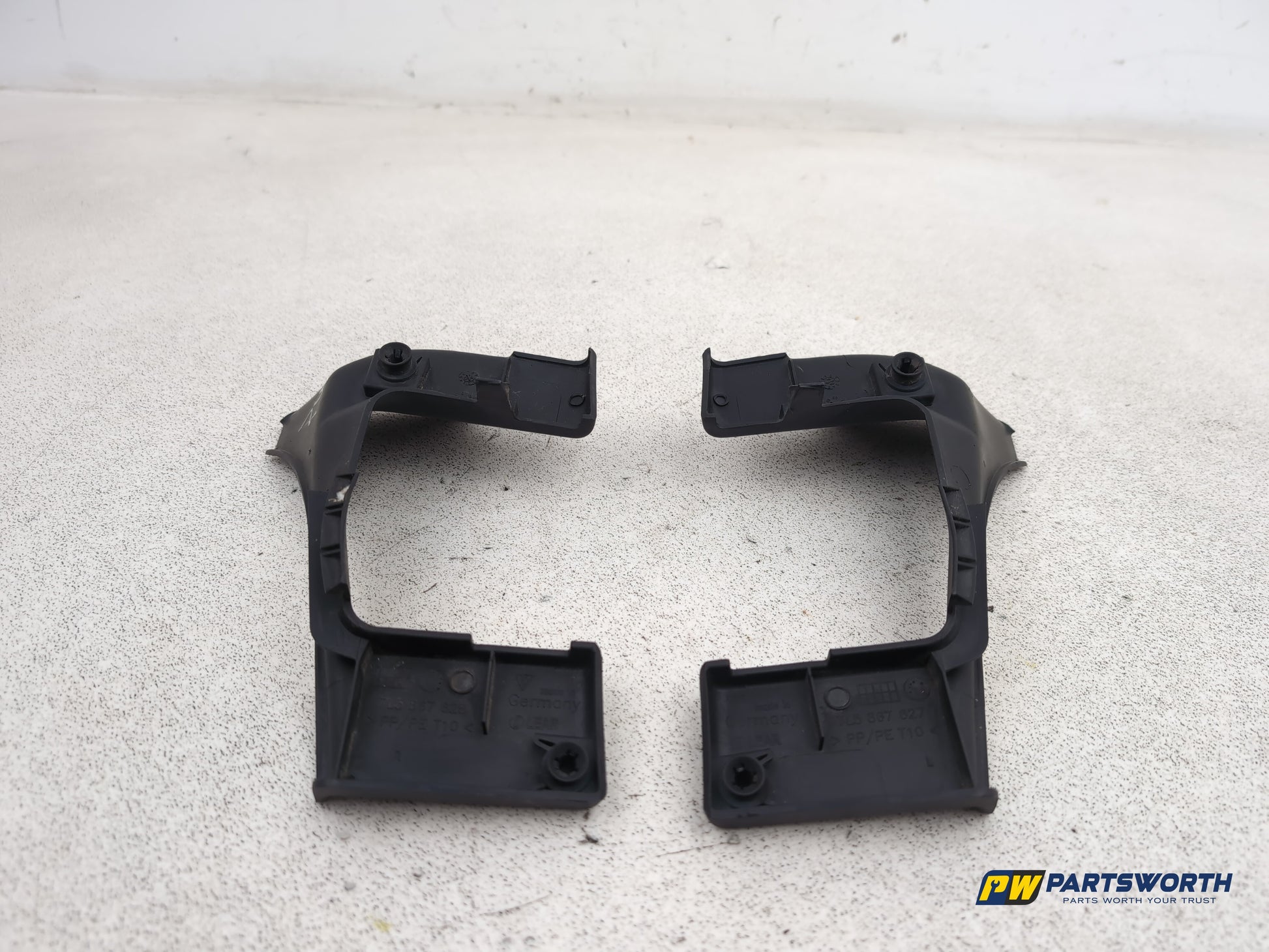 Porsche Cayenne Tiptronic S Left Side Tailgate Hinge Trim Cover Set 7l5867627 - photo 6