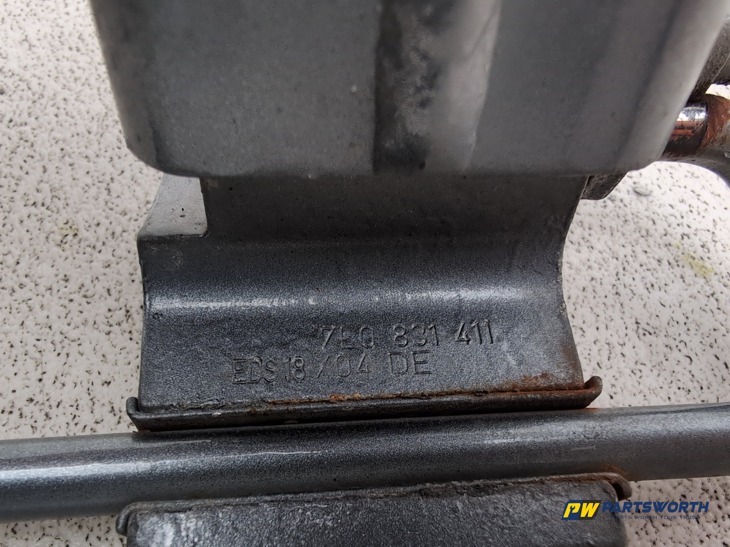 Porsche Cayenne Tiptronic S Lh Passenger Side Front Door Hinge Pair 7l0831411 - photo 6