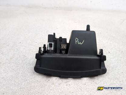 Peugeot 208 Active Usb Lighter Port Trim 9674655277 2012-2019 - photo 6