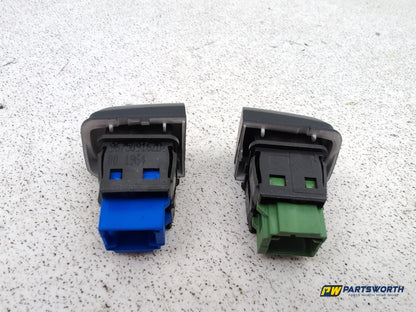 Peugeot 208 Active Child Lock And Hazzard Light Switch 96750883zd 2012-2019 - photo 6