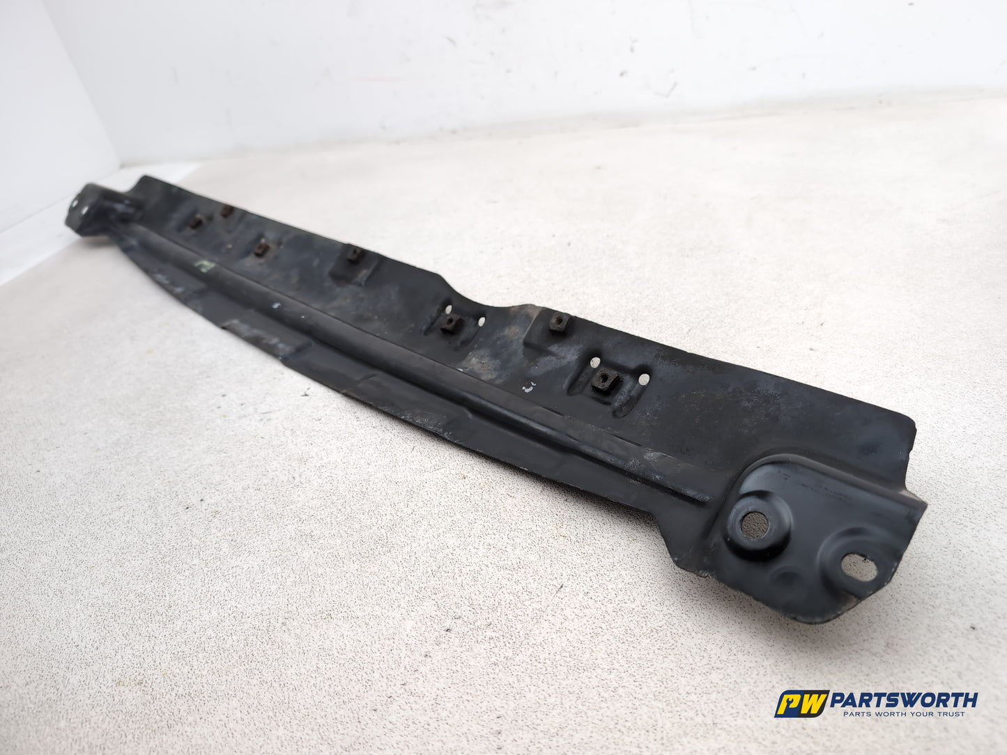 Porsche Cayenne Tiptronic S Radiator Support Bracket 2003-2010 - photo 6