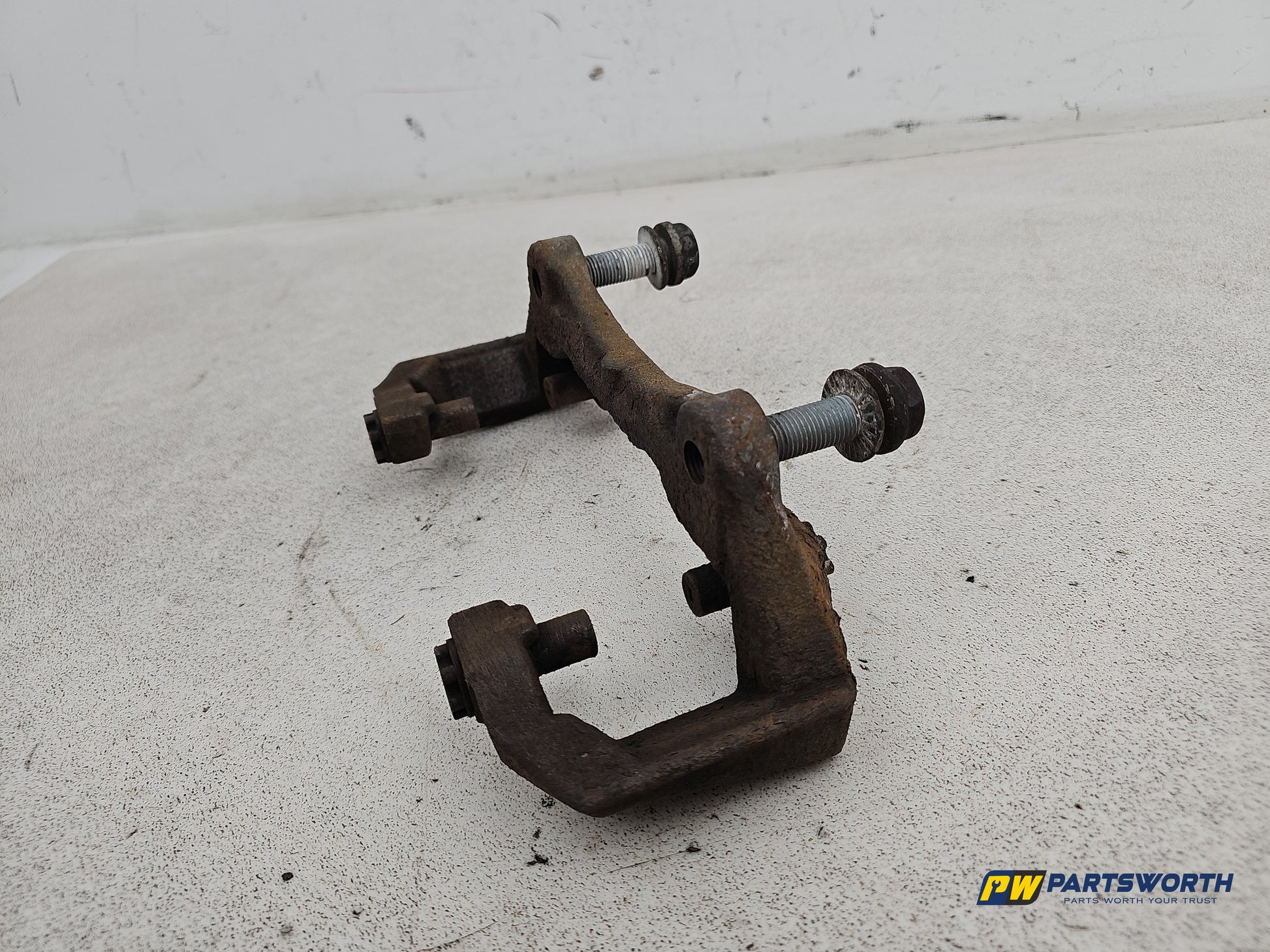Audi A6 Se Tdi Brake Caliper Front Support Rh Driver Side 2011-2018 - photo 6