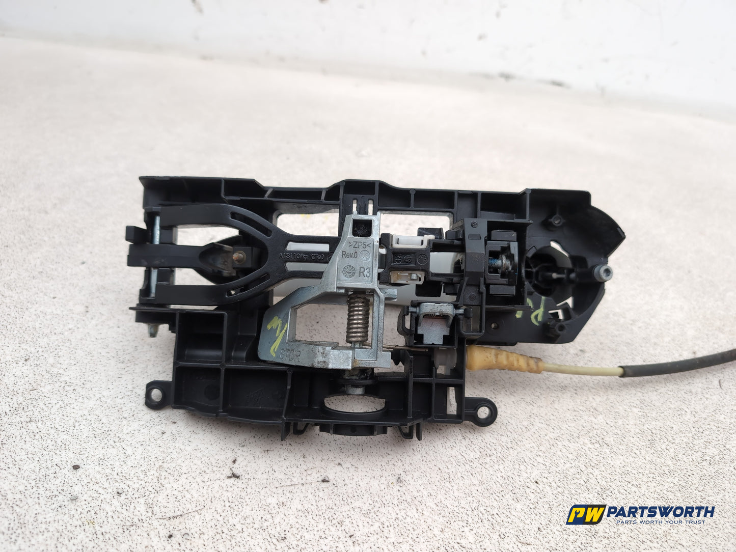 Bmw 520d Se Door Handle Outer Release Rh Driver Side 2013-2015 - photo 6
