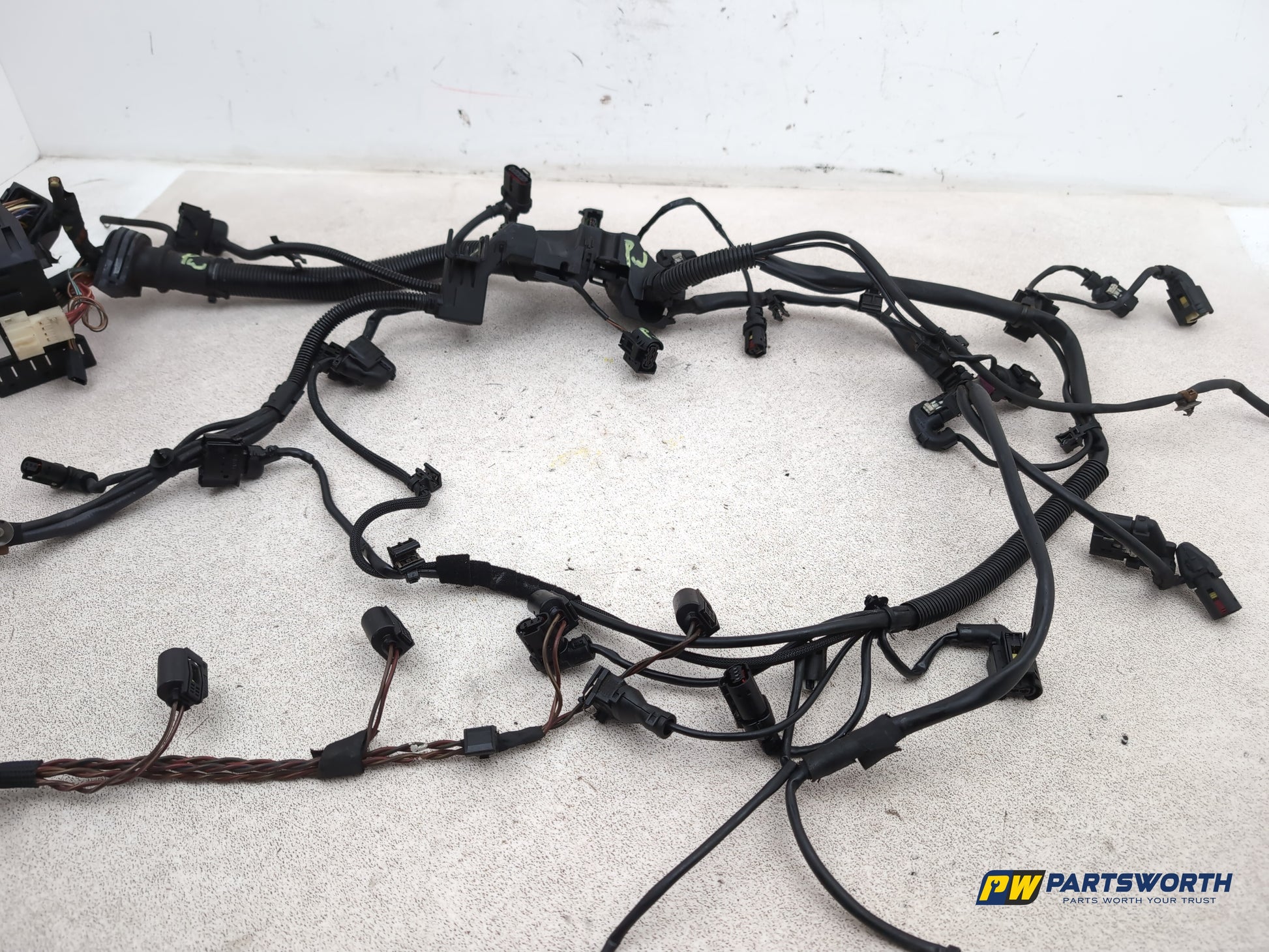 Wiring loom 6