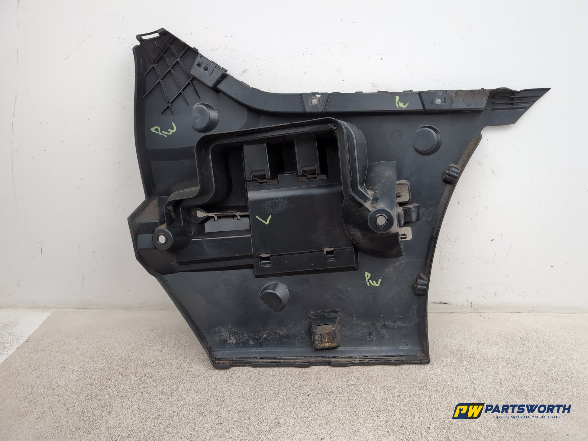 Bumper Rear Bracket LH 6