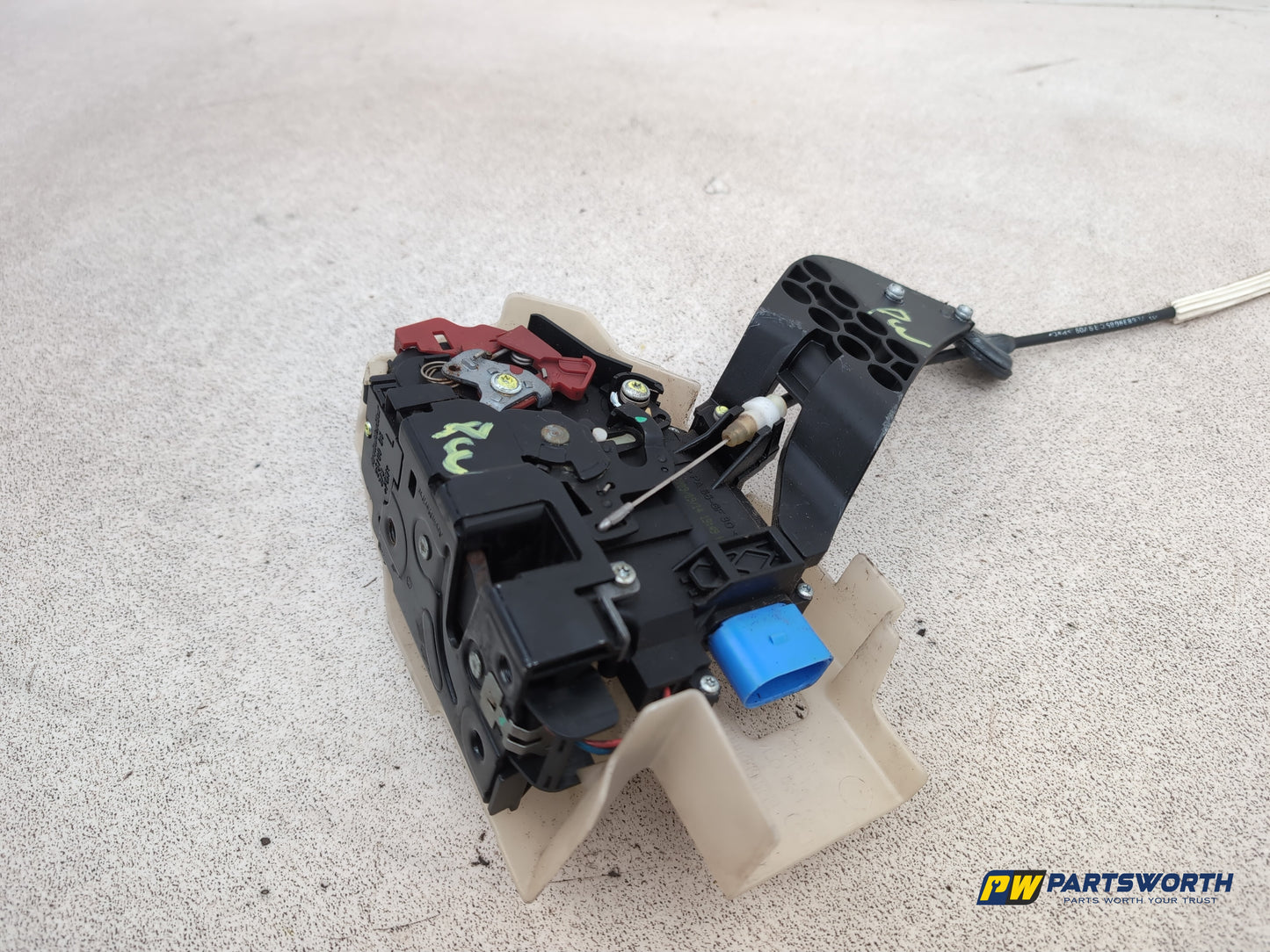 Door Back Lock LH 6