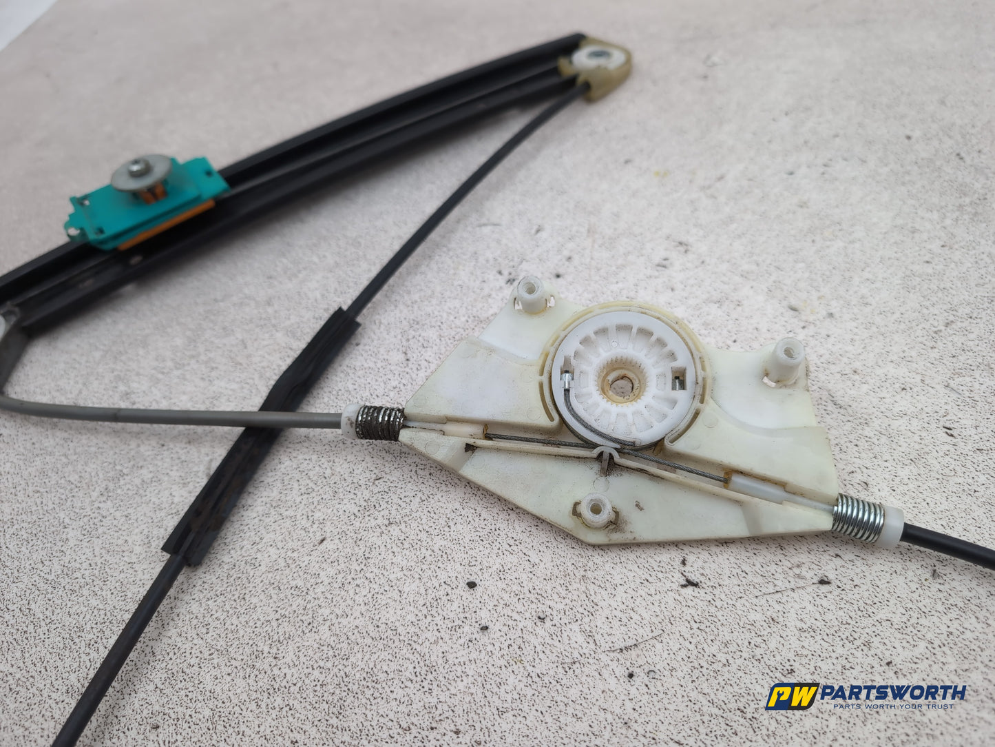 Door Rear Window Regulator LH 6