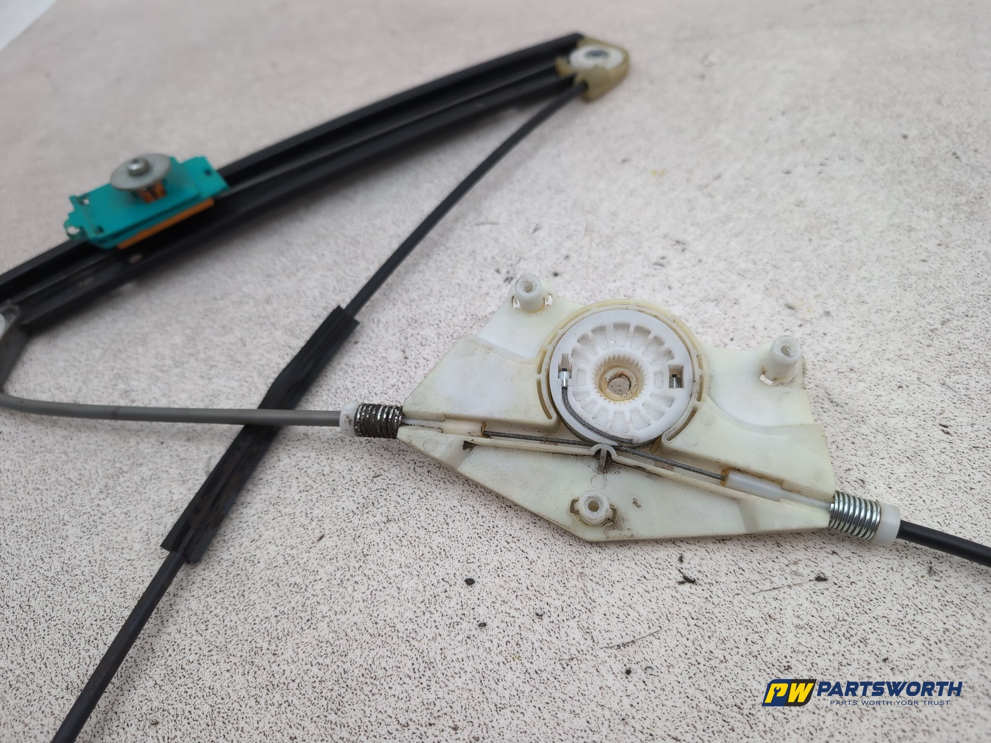 Door Rear Window Regulator LH 6