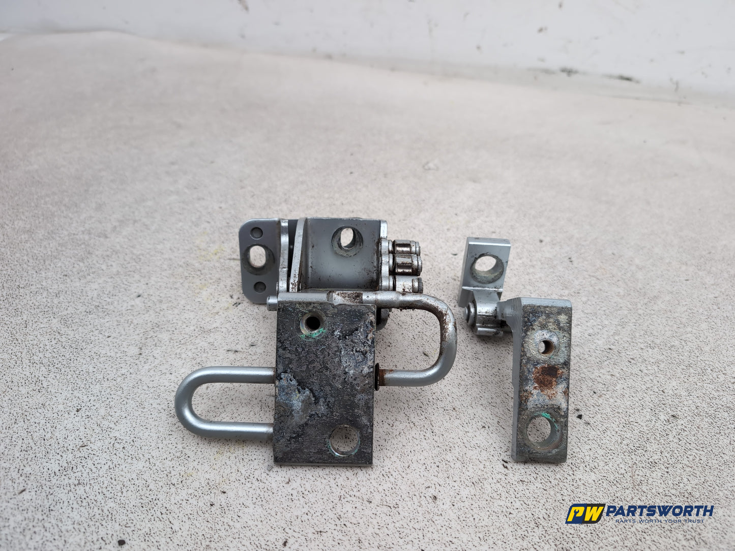 RH Front Door Hinge Pair  4