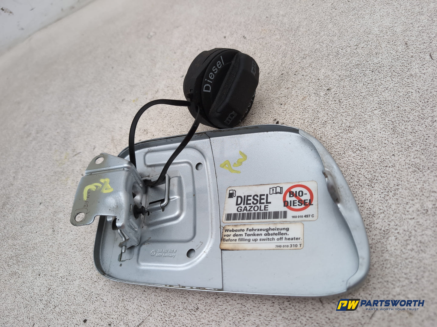 Volkswagen Touareg Altitude V6 Tdi Fuel Filler Flap And Cap 7l6809905 2007-2009 - photo 6