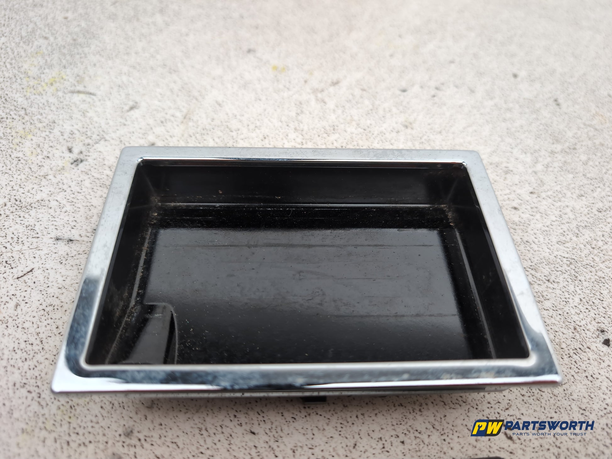 Ashtray Centre Console 6
