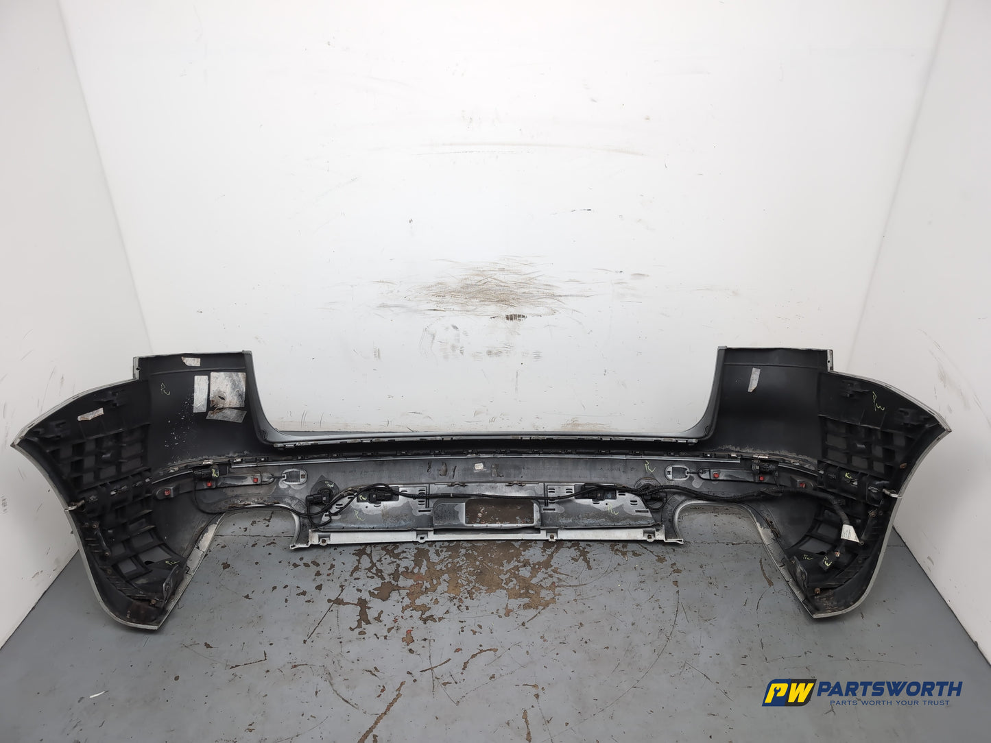 Rear Bumper 15
