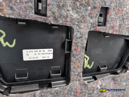 Front Right Door Card 12