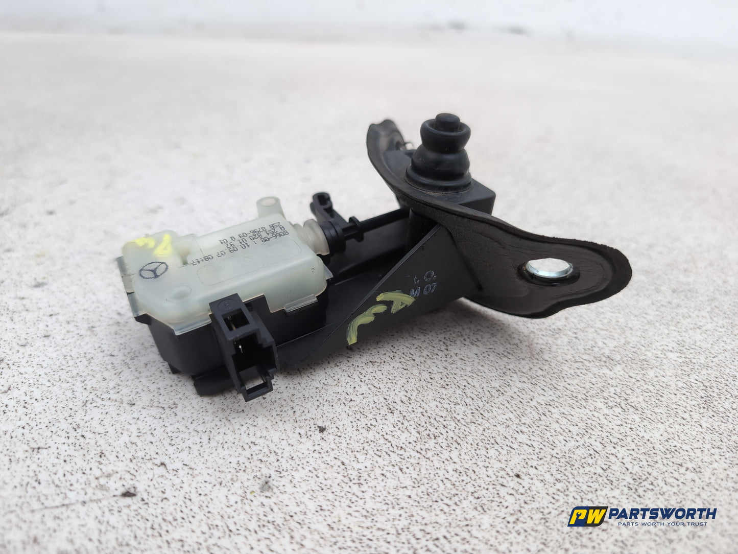 Mercedes Cls 320 Cdi Auto Fuel Filler Flap Actuator A2518200197 - photo 6