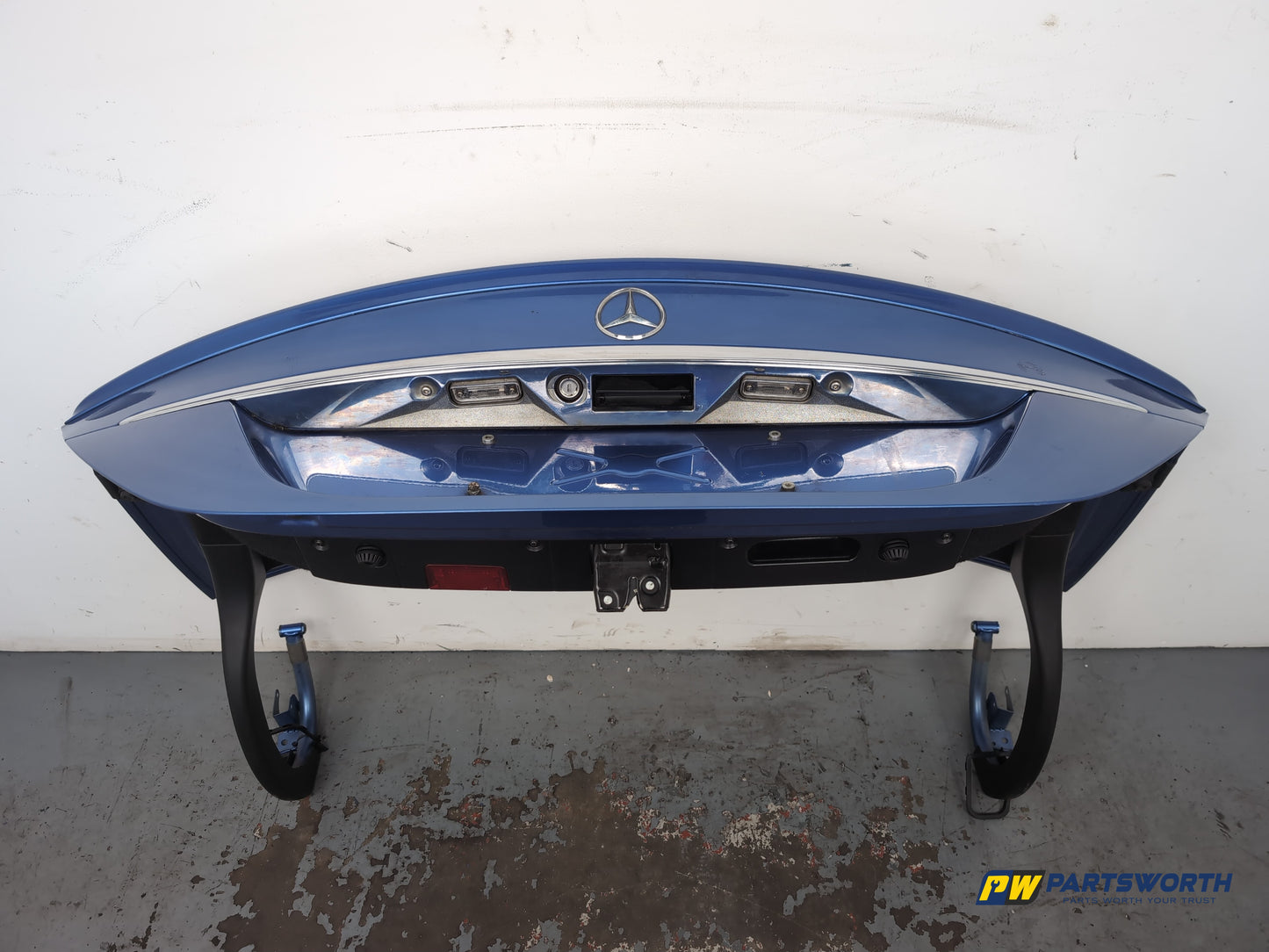 Mercedes Cls 320 Cdi Auto Boot Lid Blue 219 2004-2008 - photo 6