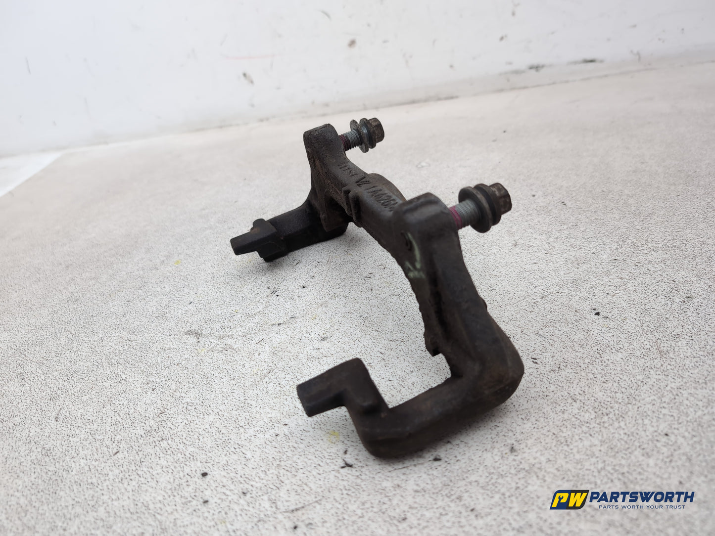 Jaguar Xf Portfolio D Brake Caliper Support Front Right Driver Side 2015-2019 - photo 6