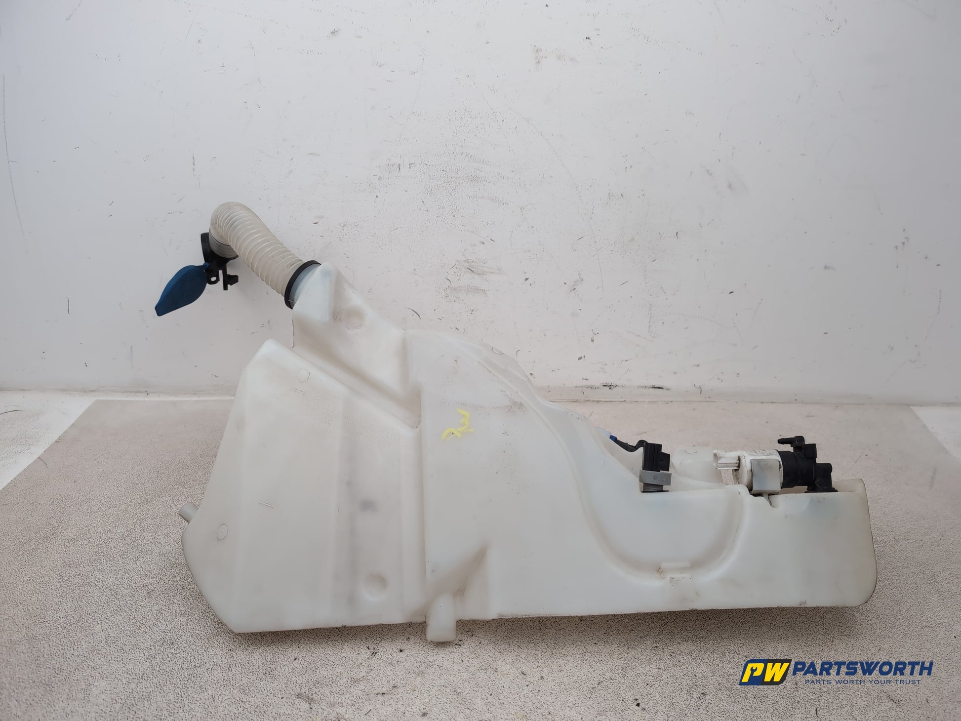 Washer Bottle Windscreen 6
