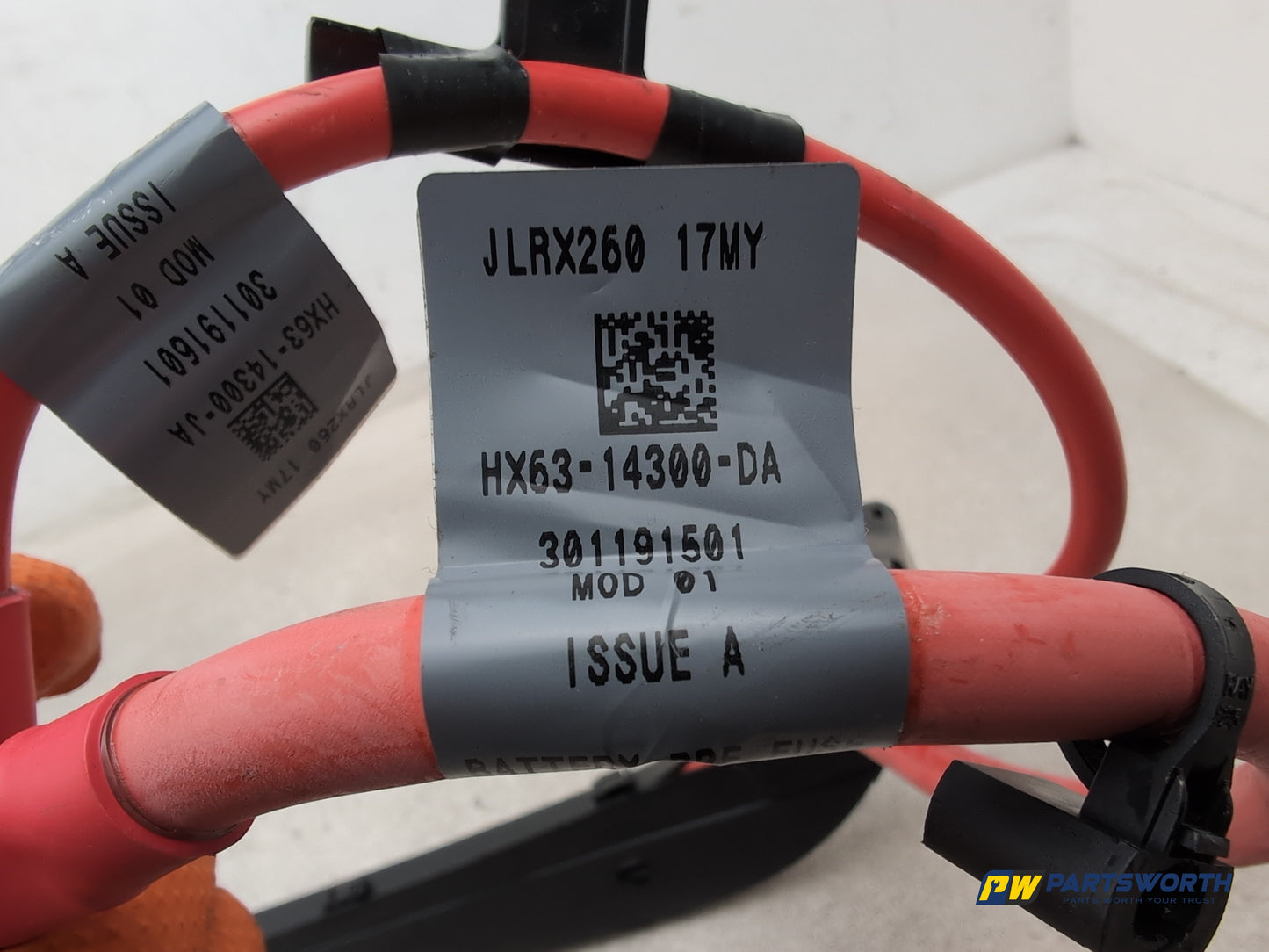 Jaguar Xf Portfolio D Positive Battery Cable With Fuse Box Terminal Hx6314300da - photo 6