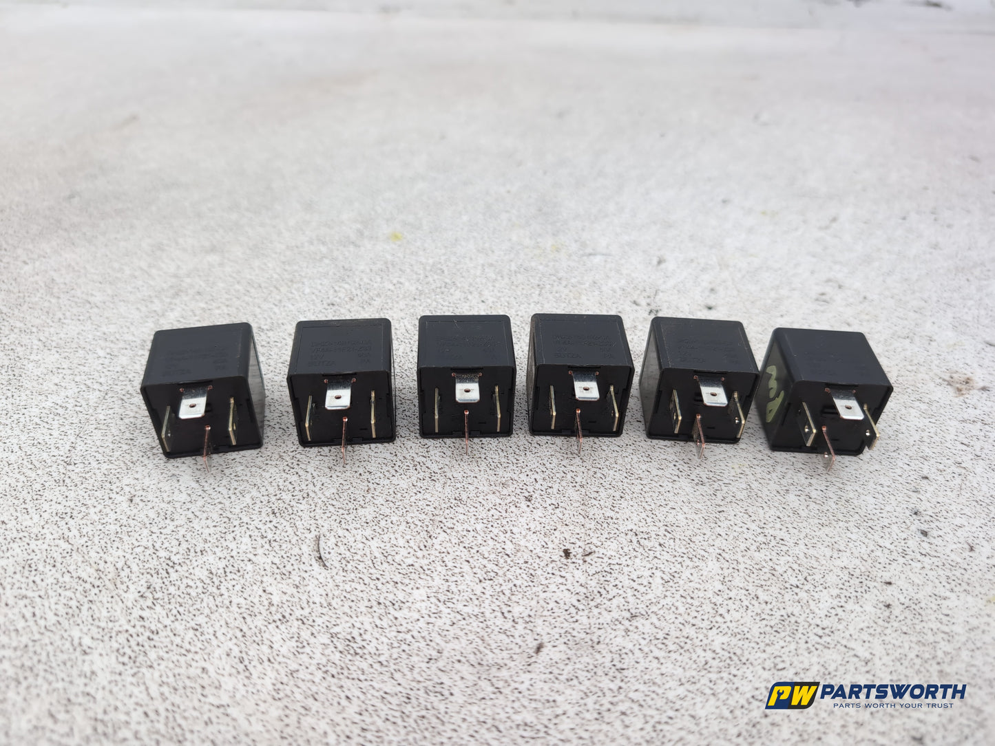Fuse and Relay Box 1 6