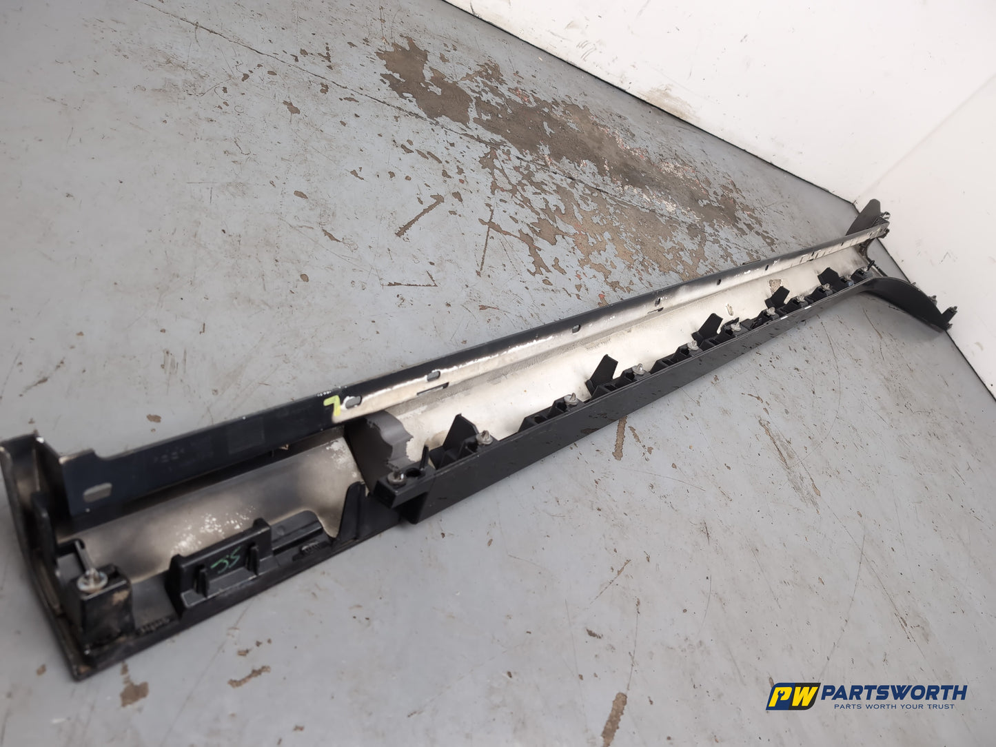 Jaguar Xf Portfolio D Side Skirt Lh Passenger Side Gx63101d57a 2015-2019 - photo 6