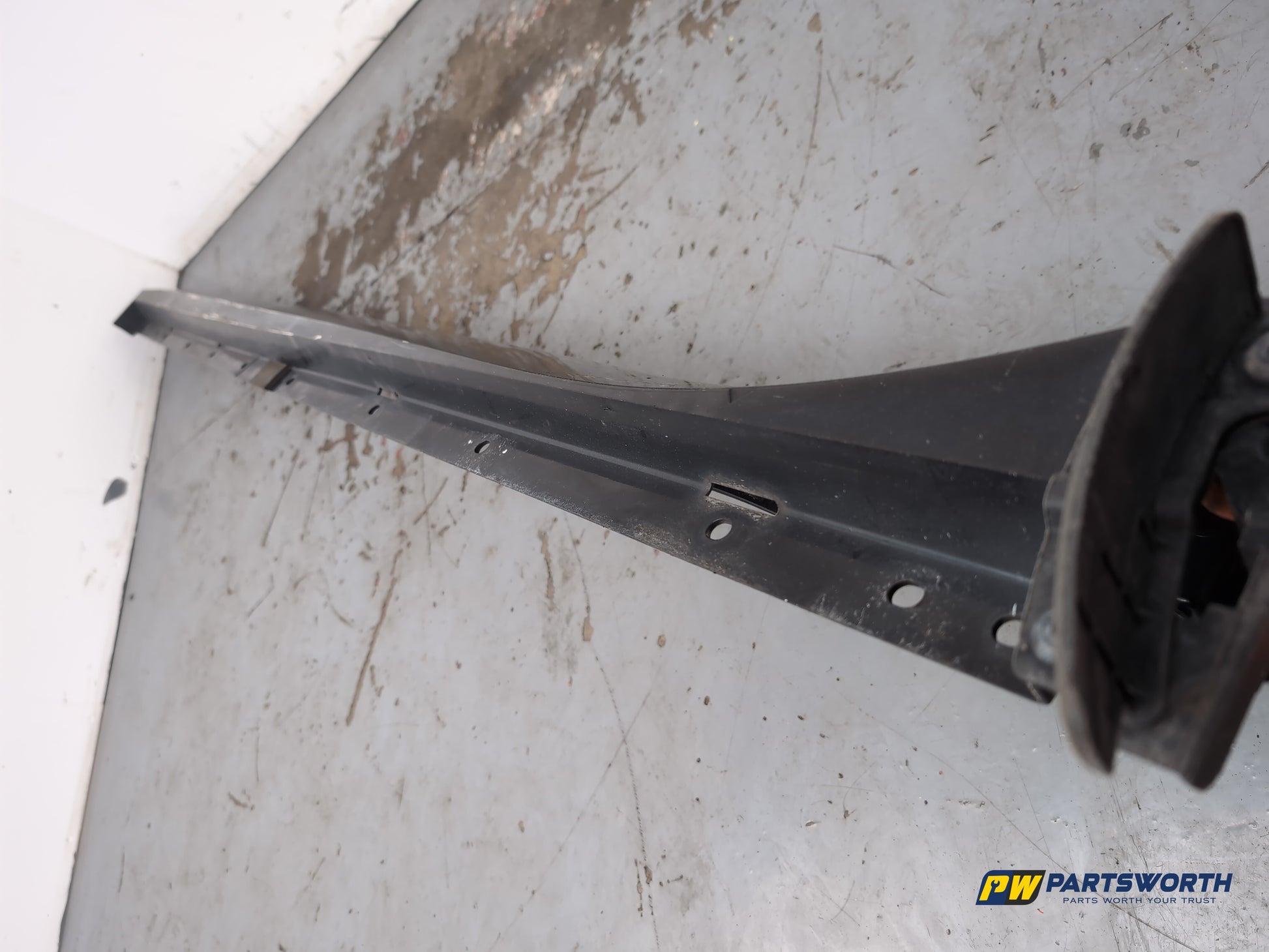 Side Skirt LH 12