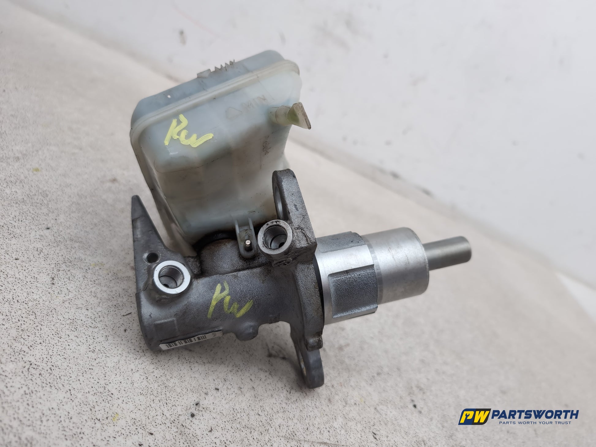 Audi A4 S Line Black Edit Tdi Quat Brake Master Cylinder Assembly 8k0611301a - photo 6