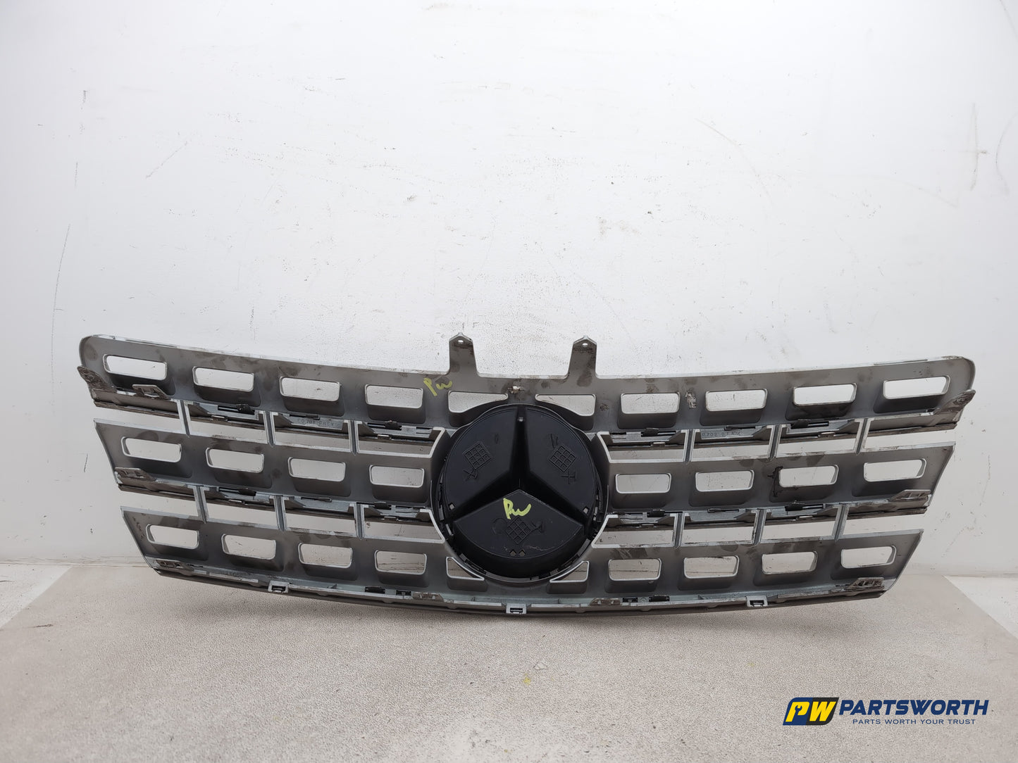 Grille Front 6